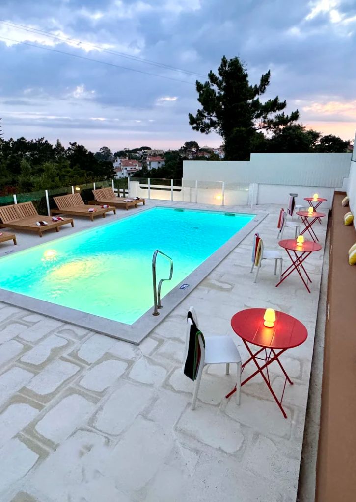 O House Ericeira - Infinity Pool at Sunset